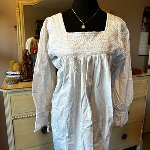 Mexican vintage white handmade embroidered cotton tunic blouse 🤍